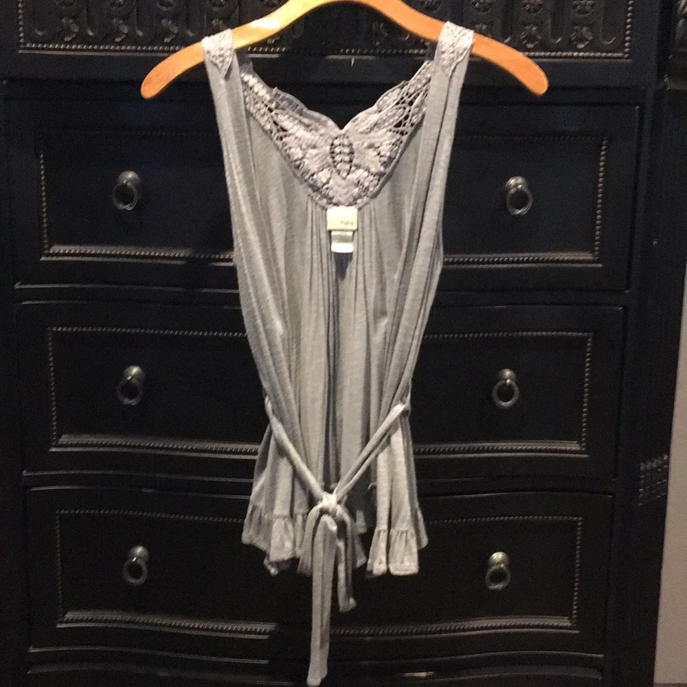 Flowy vest - Picture 2 of 3
